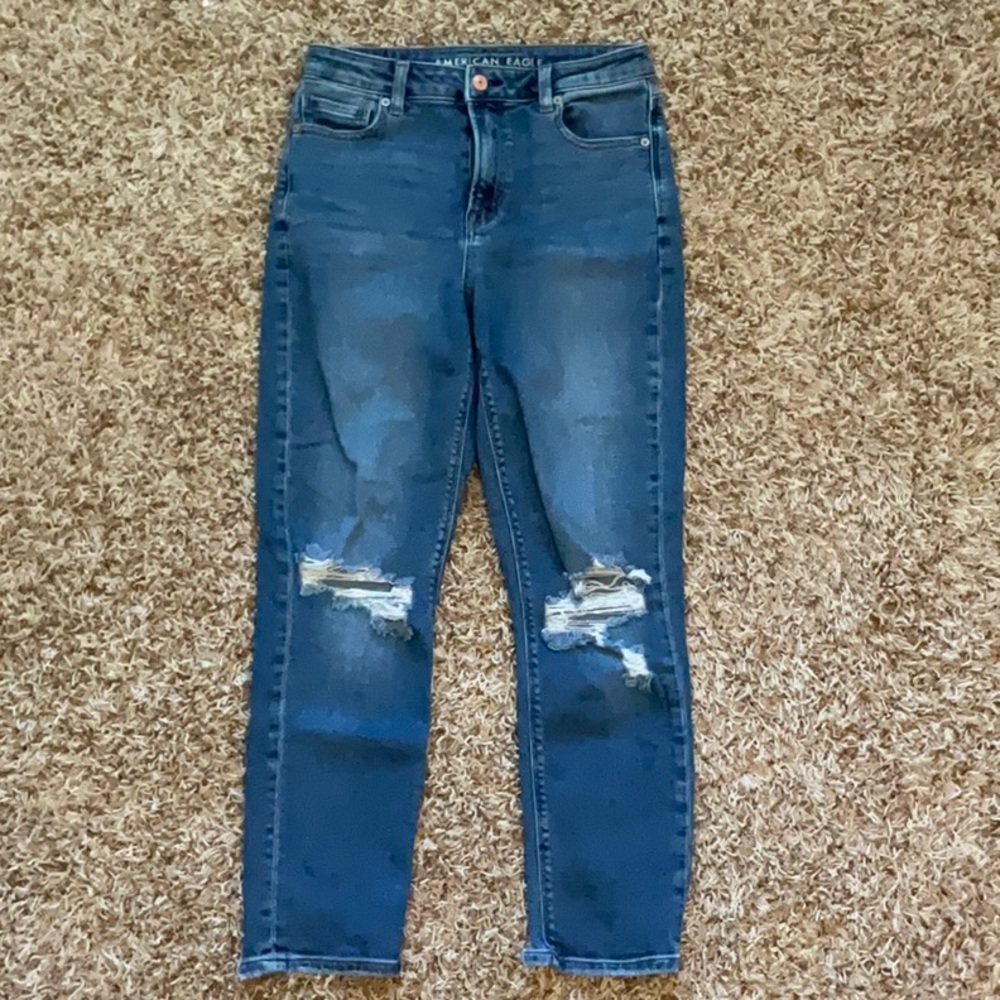 Women’s American Eagle Mom jeans